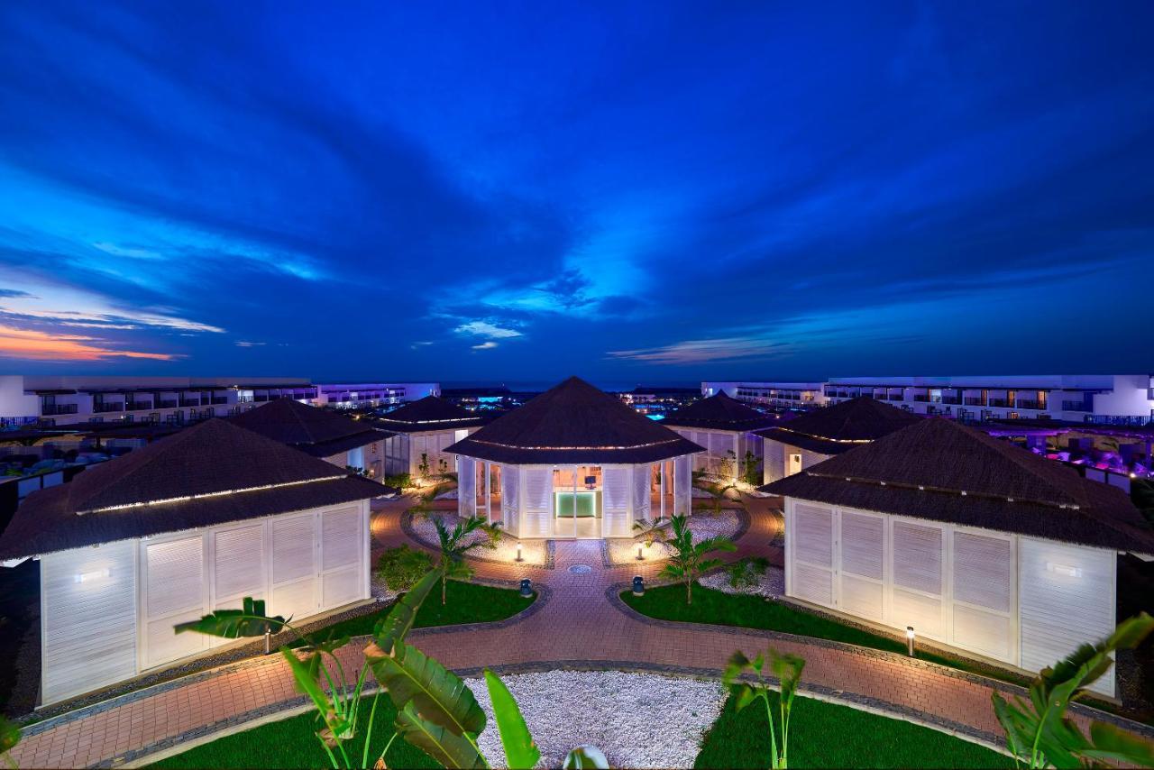 Melia Llana Beach Resort & Spa (Adults Only) サンタ・マリア エクステリア 写真